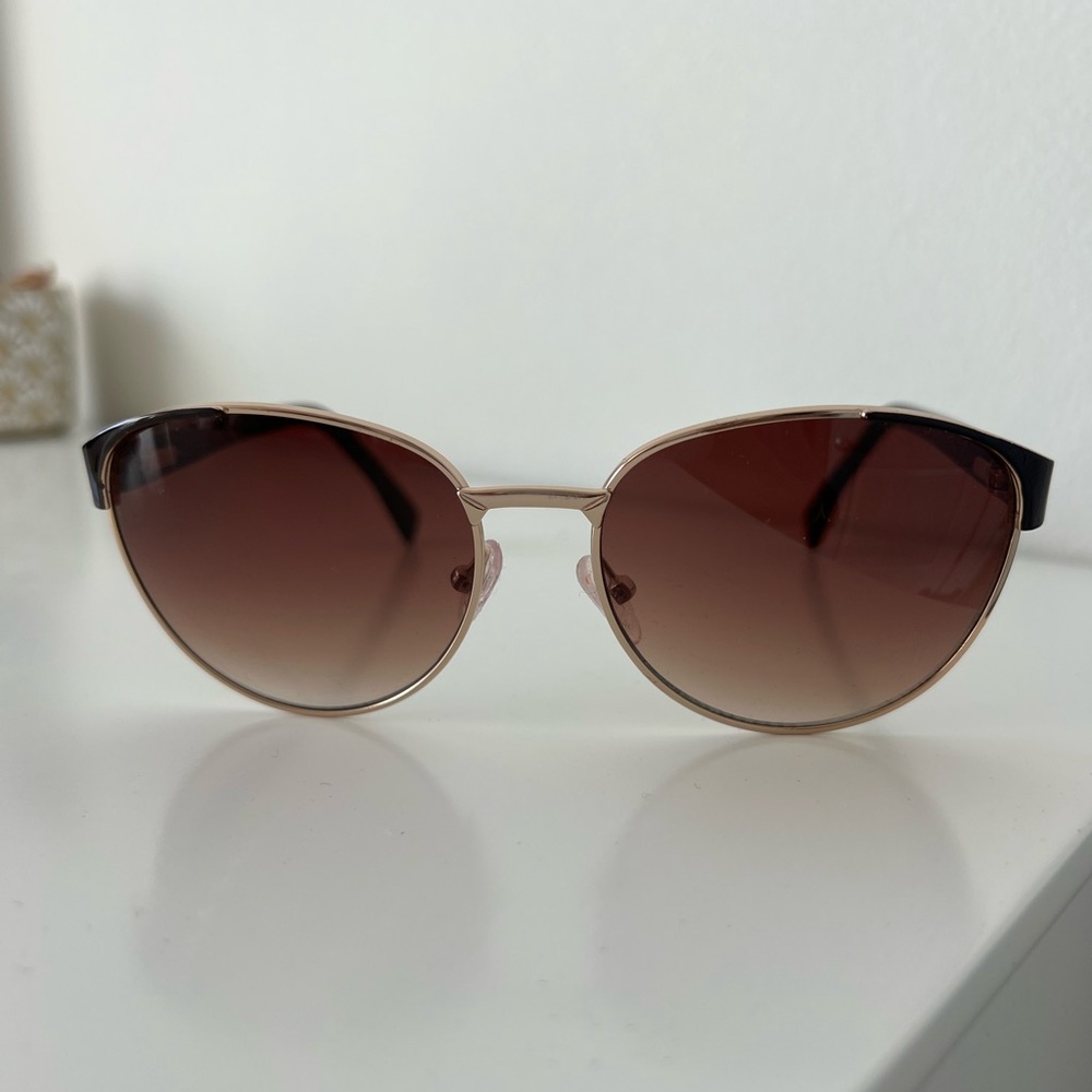 Vince Camuto sunglasses